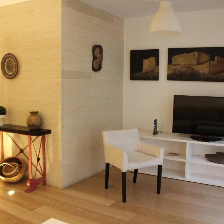 LovelyLoft San Fernando 8 - Three-Bedroom Apartment - 8