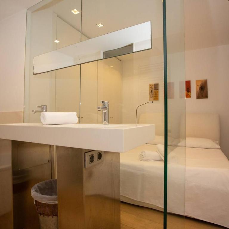 LovelyLoft San Fernando 8 - Three-Bedroom Apartment - 17
