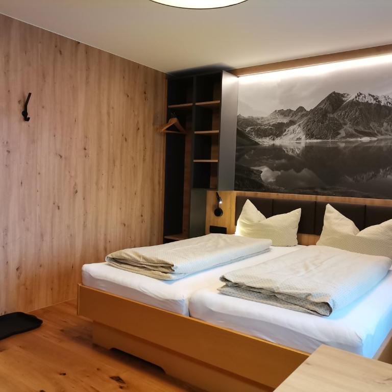 Haus Tuklar - Habitación Doble Estándar con ducha - 1
