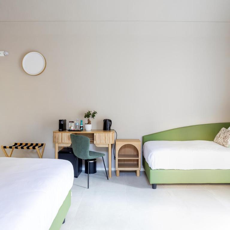 Zanna Rooms - Deluxe Triple Room - 4