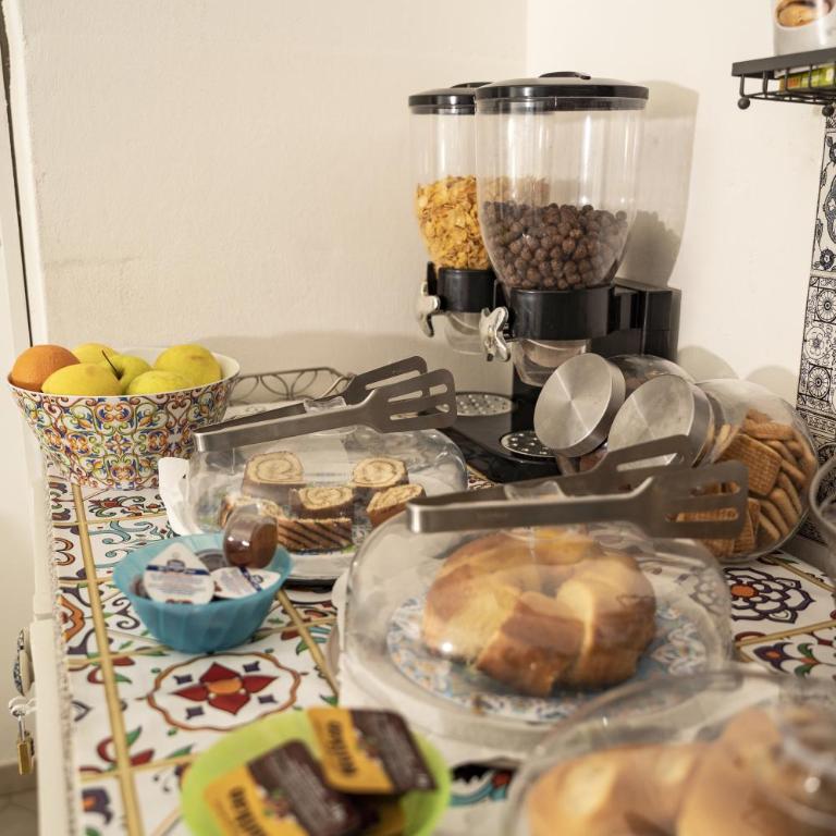 Bed and Breakfast Station - Large Double Room - 10