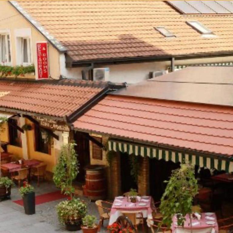 Rooms SQUARE Belgrade - Dvokrevetna Soba sa Zasebnim Krevetima i Kupatilom - 7