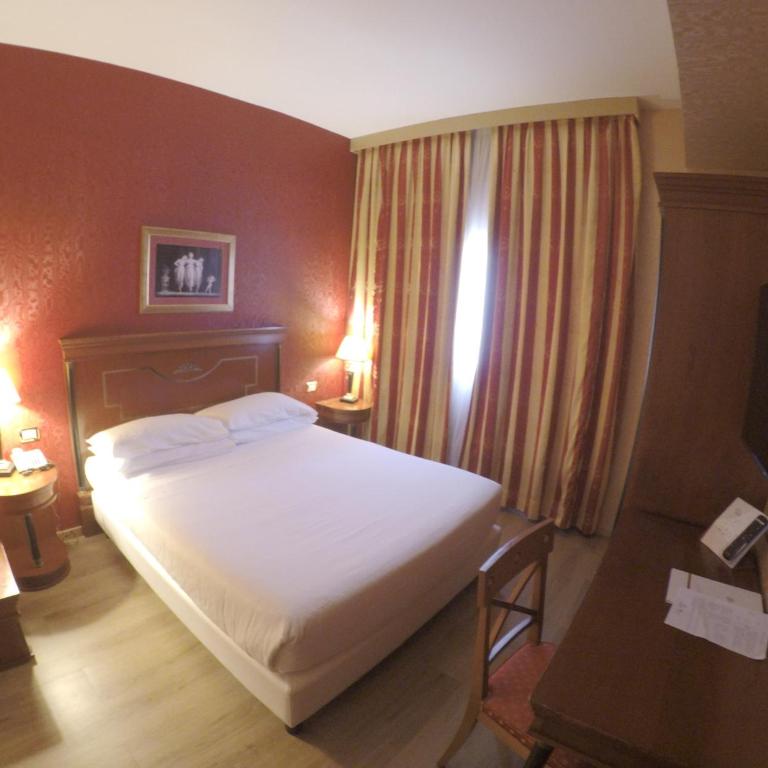 Zanhotel Europa - Camera Matrimoniale Economy - 2