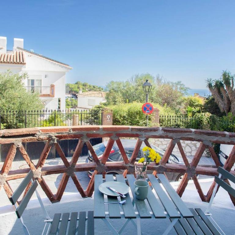 Cozy Apartment with Terrace - Apartamento - 6