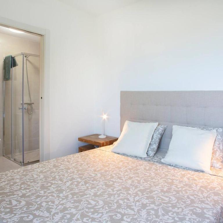 Cozy Apartment with Terrace - Apartamento - 14