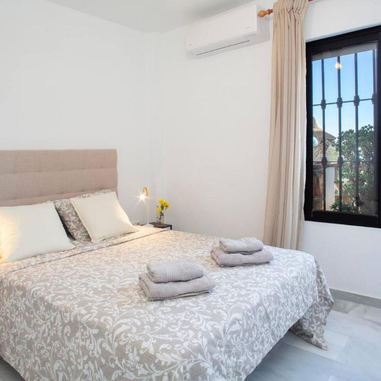 Cozy Apartment with Terrace - Apartamento - 8