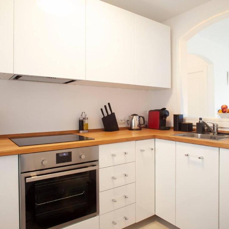 Delightful Apartment with Picturesque Views - Apartamento - 5