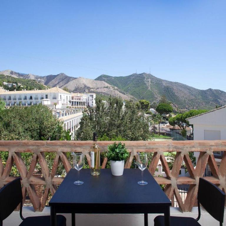 Delightful Apartment with Picturesque Views - Apartamento - 2