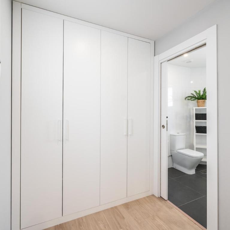 Newly Built 3 BDRM Modern Apt w Gym, Pool, & Views - Three-Bedroom Apartment - 22