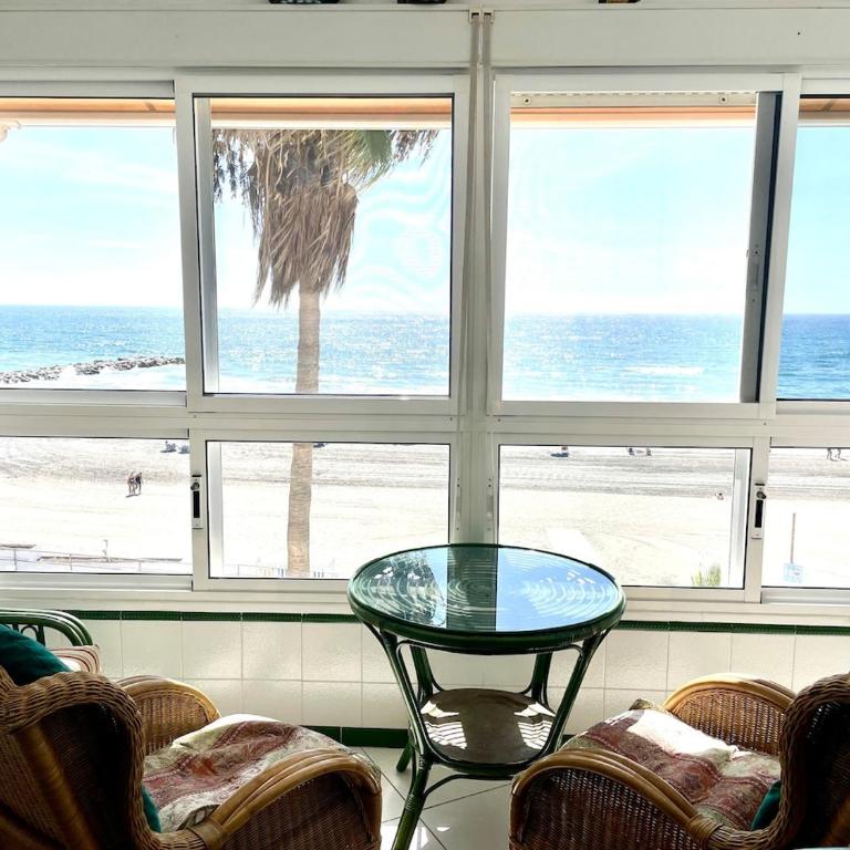 Geysotur Beachfront 75 - Apartamento de 2 dormitorios - 1