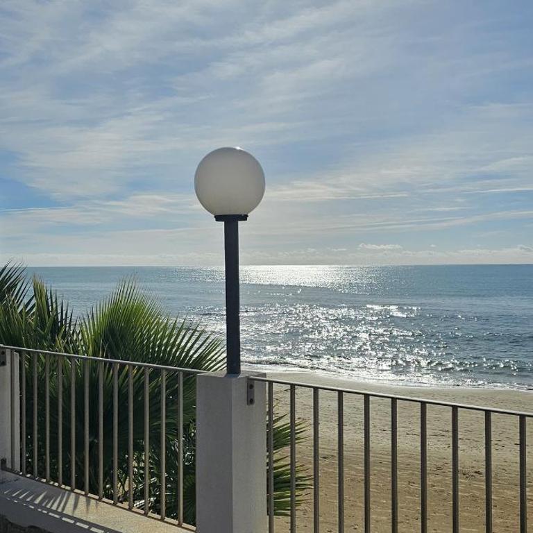 Casa Vacanze A Due Passi Dal Mare - Casa con 2 Camere da Letto - 1