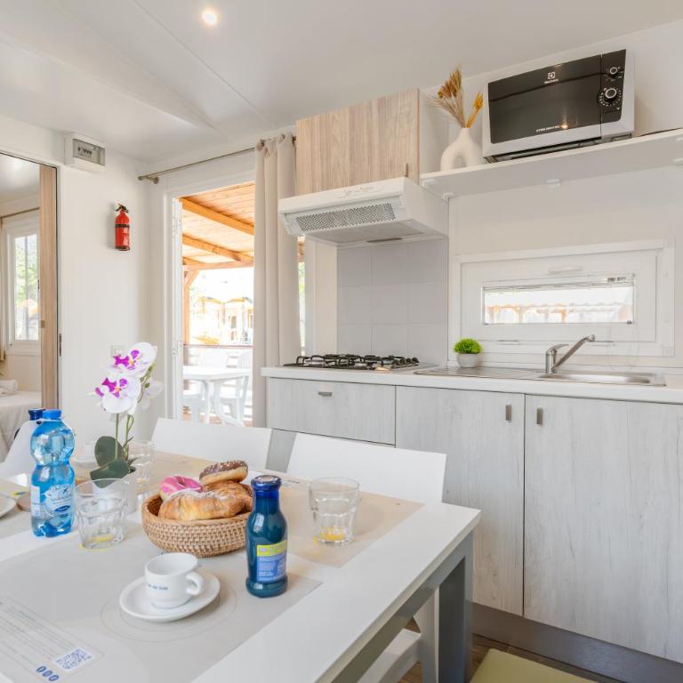 Club del Sole Riccione Easy Camping Village - Comfort Mobile Home pet allowed - 4