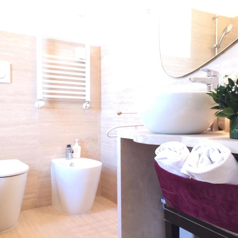 VATICAN GUEST HOUSE ROOMS in Rome - Suite con Vista Giardino - 15