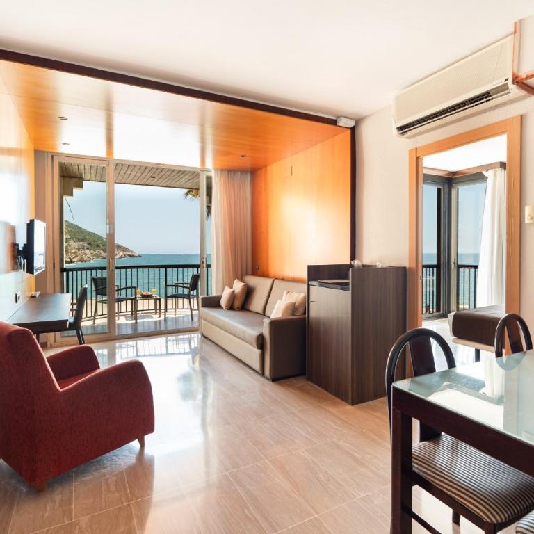 Estela Barcelona - Suite Junior con balcón y vistas al mar - 1