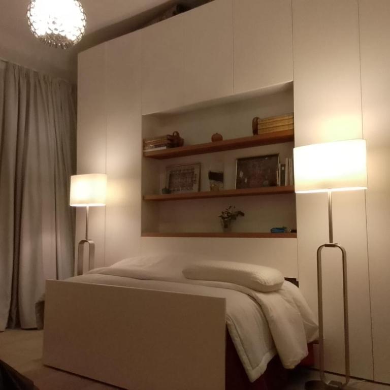 VATICAN GUEST HOUSE ROOMS in Rome - Camera Tripla con Bagno Privato Esterno - 23