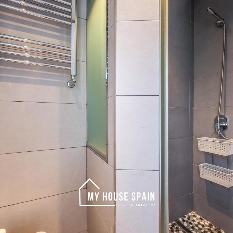 MyHouseSpain - Luminoso piso con Terraza - Apartamento de 2 dormitorios - 21