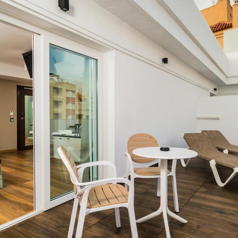 MB Boutique Hotel - Adults Recommended - Habitación Doble Superior con bañera de hidromasaje y terraza - 4