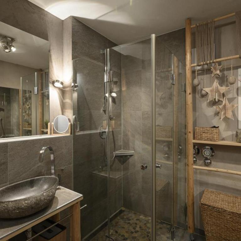 Maisonette-Apartment Das Garmisch mit Whirlpool - Three-Bedroom Apartment - 4