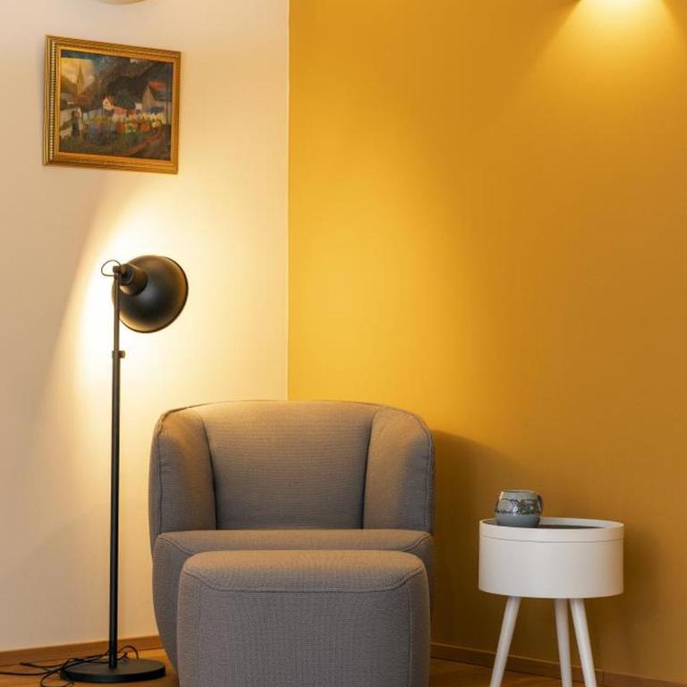 Ferienwohnungen Friedenshöhe in Oberammergau - Apartment mit 2 Schlafzimmern ohne Sauna - 12