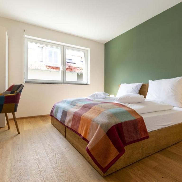 Ferienwohnungen Friedenshöhe in Oberammergau - Apartment mit 2 Schlafzimmern ohne Sauna - 16