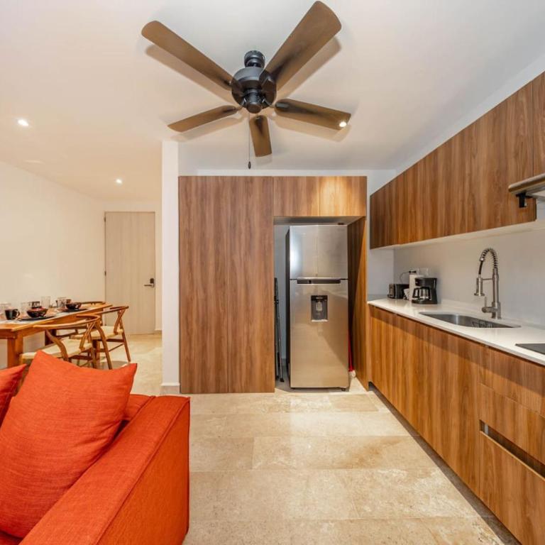 Lux Studio with Rooftop Pool Gym Private Balcony - Apartamento - 6