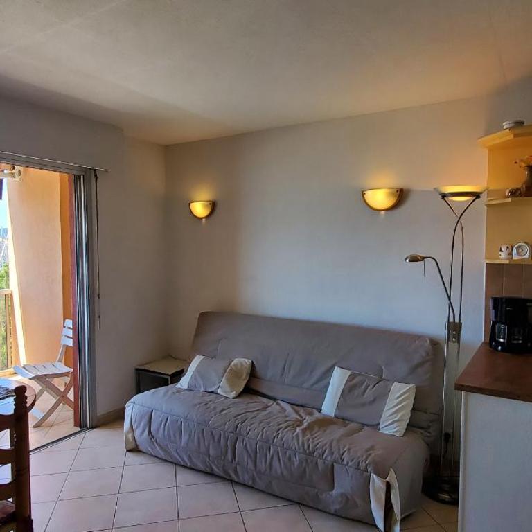 LE CAPITOLE Vue mer Studio cabine 27m2 les pieds dans leau 2 adultes 2 enfants clim et garage - Studio with Balcony - 17