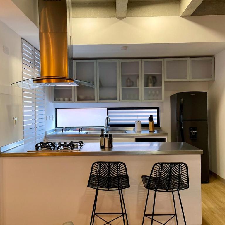 Iconic 2 BR in Laureles - Two-Bedroom Apartment - 12