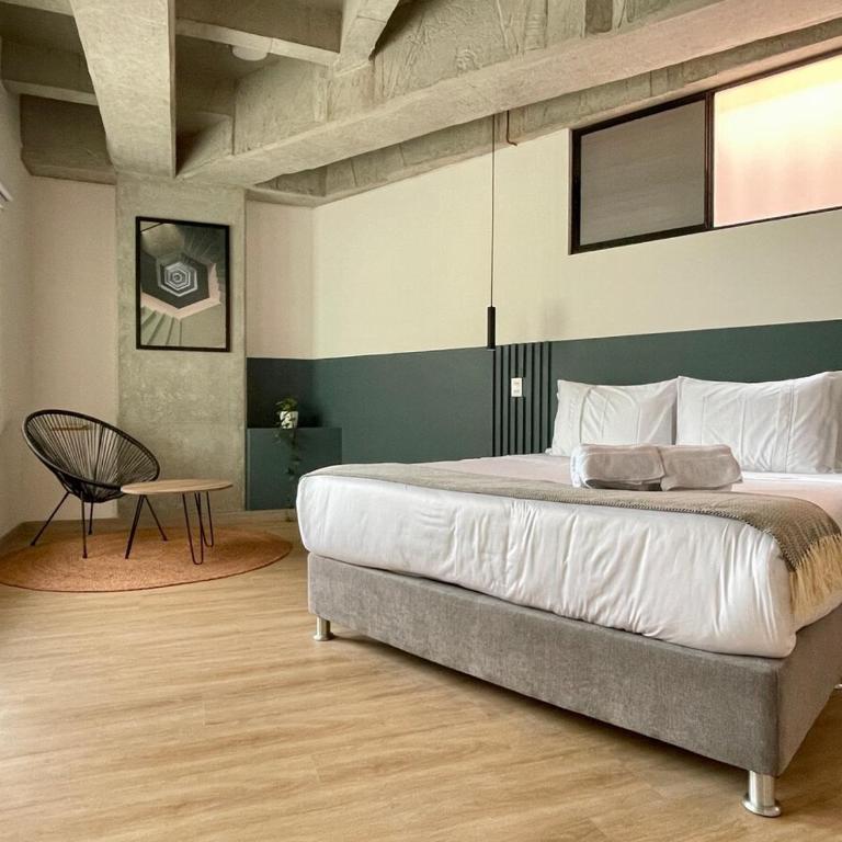 Iconic 2 BR in Laureles - Two-Bedroom Apartment - 13