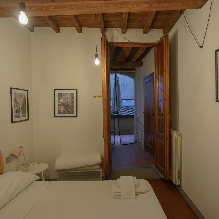 Traditional Florentine 1BR apartment close to Piazza Santa Croce - Appartamento con 1 Camera da Letto - 2