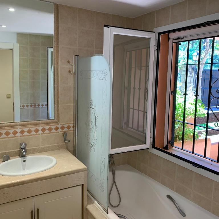 Oasis de Marbella - Apartamento de 3 Habitaciones - Three-Bedroom Apartment - 7
