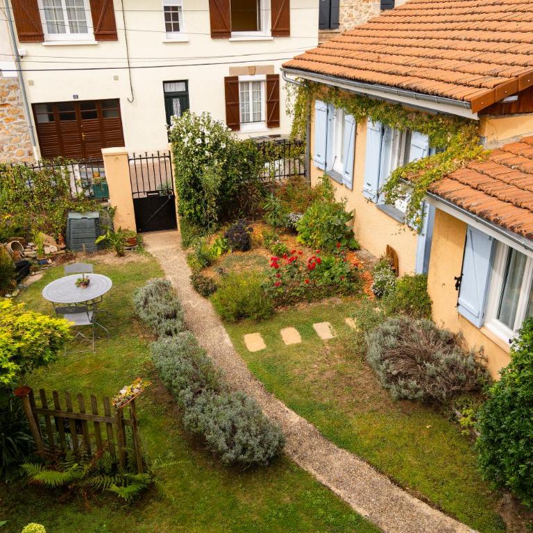 Chambre d'Hôtes - l'Ephémère - Chambre Double - Vue sur Jardin - 1