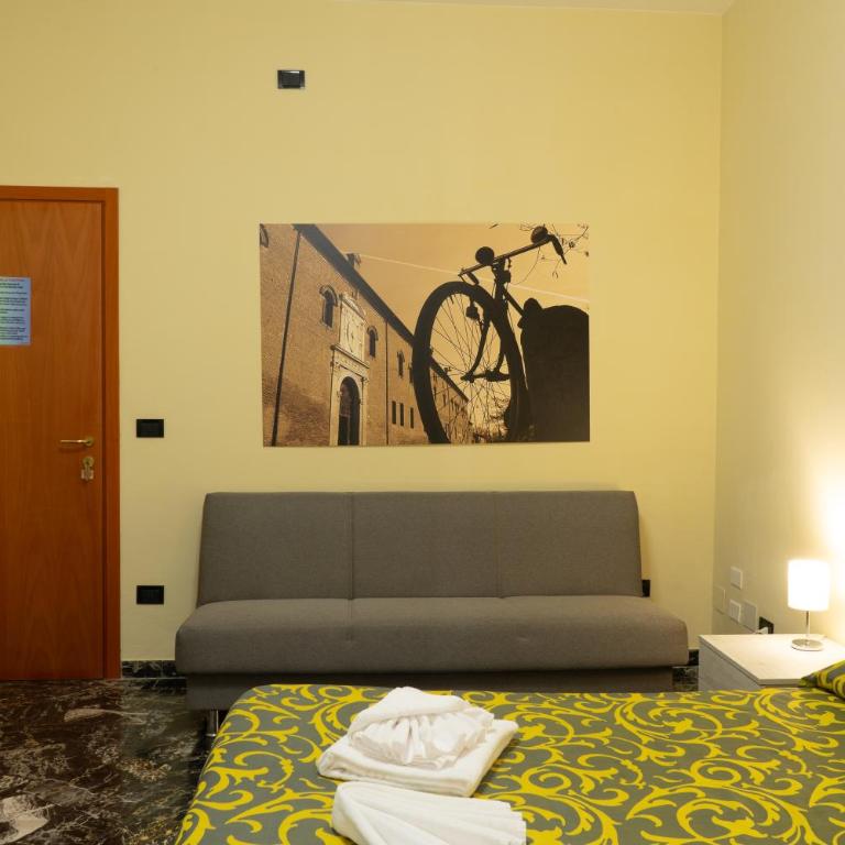 CameraCafè - Economy Triple Room with Shared Bathroom - 6