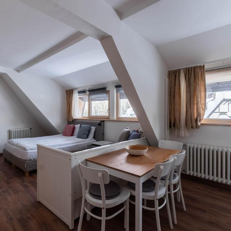 Konaci Brvenik Suites - Apartman sa Pogledom na Planinu - 5