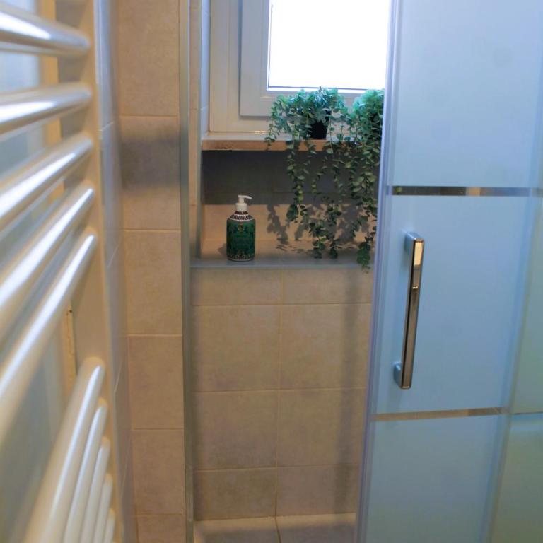 Casa Don Bosco - Two-Bedroom Apartment - 13