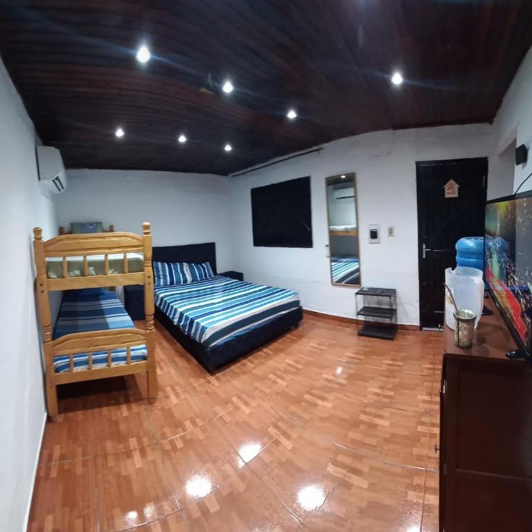 Casa mono ambiente y piscina. - Three-Bedroom Townhouse - 28