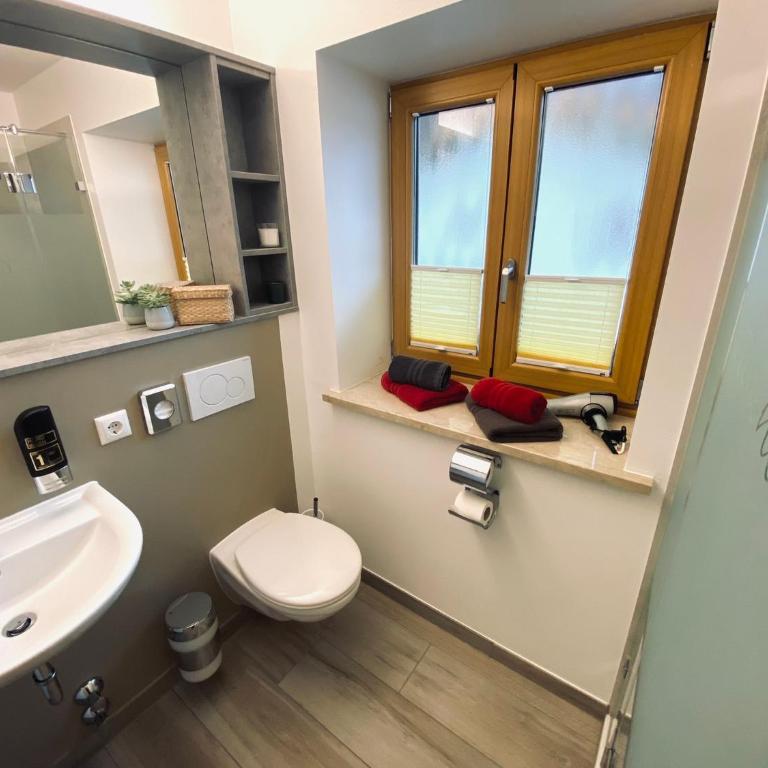Gästehaus Achental - Familienzimmer mit Balkon - 1