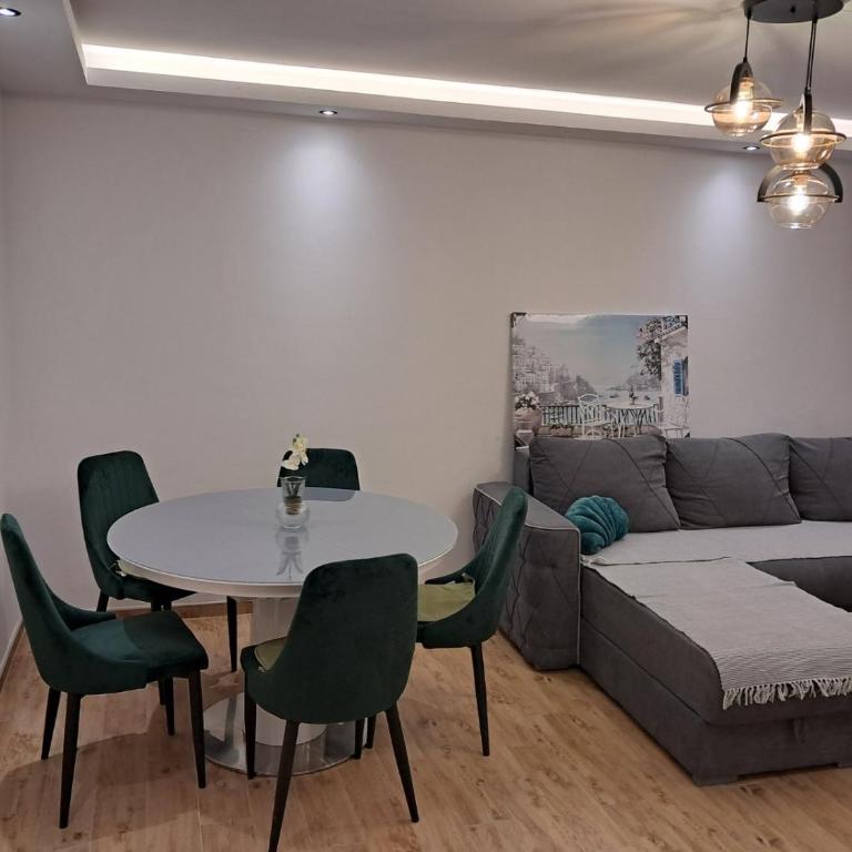 Apartmani Divcibarska oaza - Apartment - 8