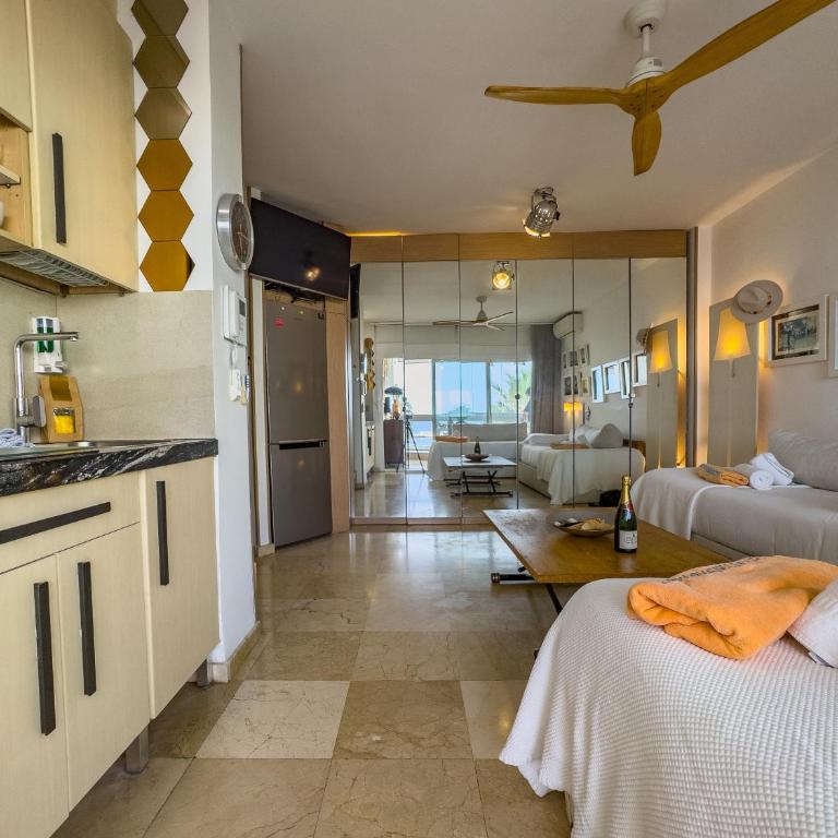 Palm Beach 4B Studio with sea views and Private Parking - Apartamento de 1 dormitorio - 7