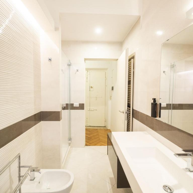 Lovely Nest With Balcony by The Spanish Steps - Appartamento con Vista e Balcone - 13
