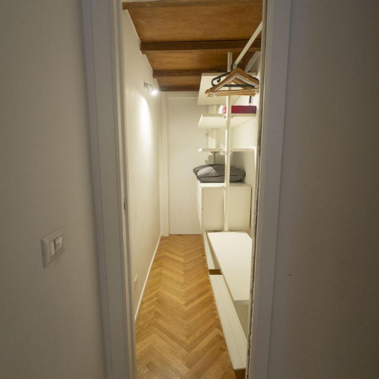 Lovely Nest With Balcony by The Spanish Steps - Appartamento con Vista e Balcone - 21