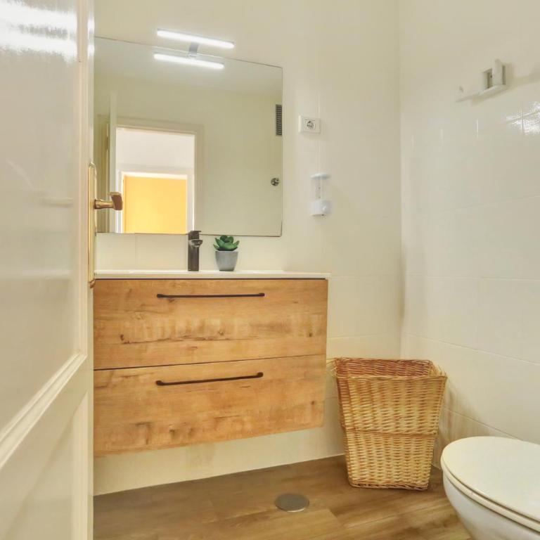 NEW! IDEAL FLAT FOR GROUPS TO WORK or SURF - Apartamento de 2 dormitorios - 12
