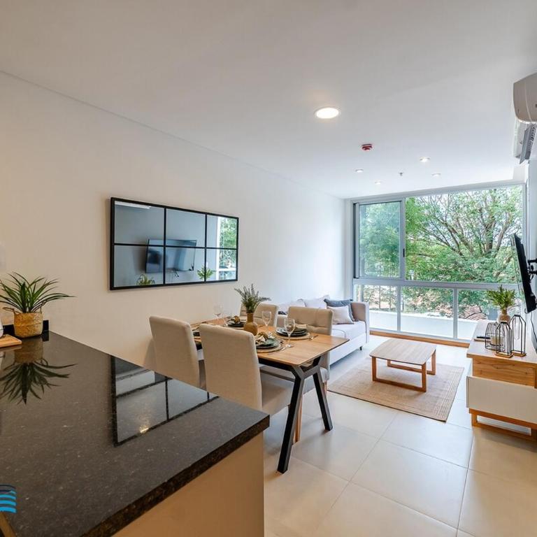 104, Boutique building steps from the Shopping del Sol! - One-Bedroom Apartment - 14