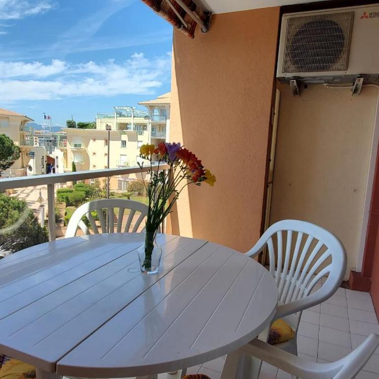 LE CAPITOLE Vue mer Studio cabine 27m2 2 adultes 2 enfants avec climatisation et garage - Appartamento con Vista - 18