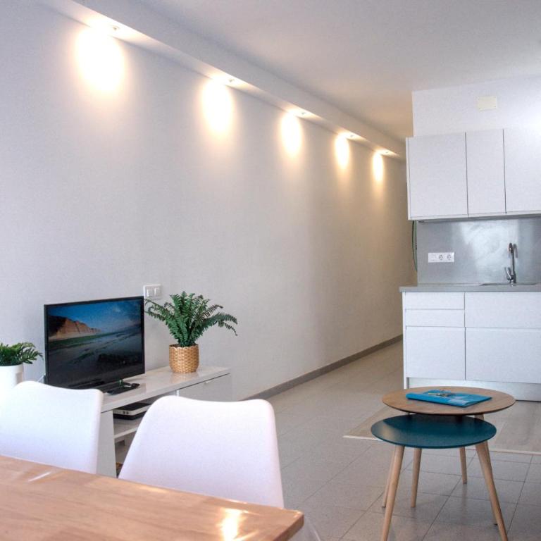 Corner Las Canteras Beach by CanariasGetaway - Apartamento con vistas al mar - 8