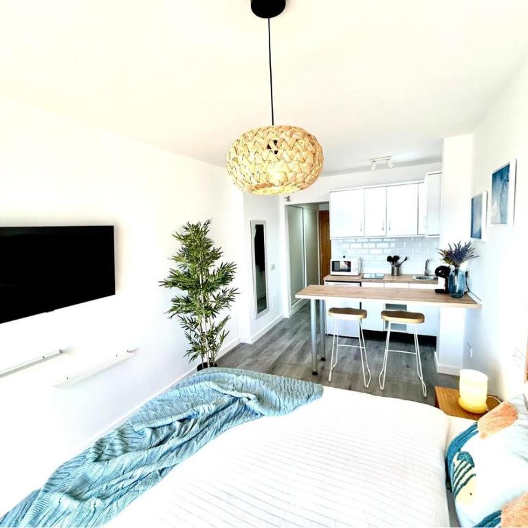Stella Maris - Amazing frontal sea views with pool & terrace by 10ToSea - Estudio - 11