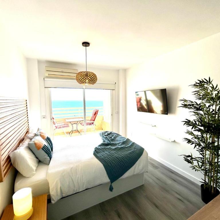 Stella Maris - Amazing frontal sea views with pool & terrace by 10ToSea - Estudio - 9