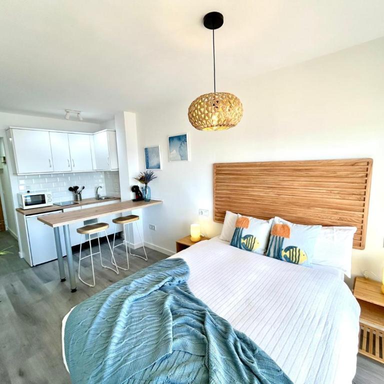 Stella Maris - Amazing frontal sea views with pool & terrace by 10ToSea - Estudio - 2