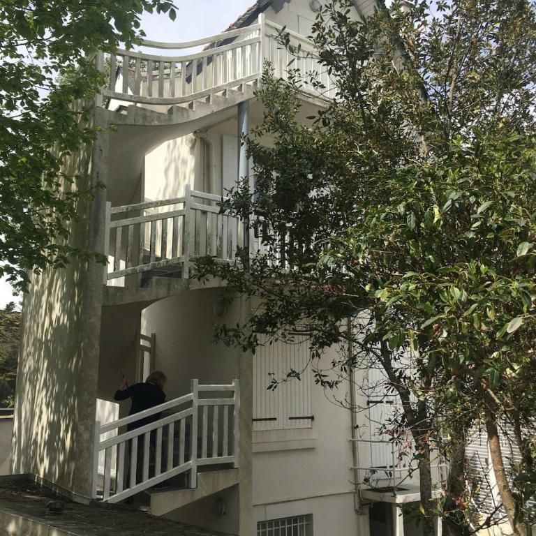 25m Plage Benoit Grands Hôtels 3p Salon 2 Chambres 65m2 - Appartement 3 Chambres - 2