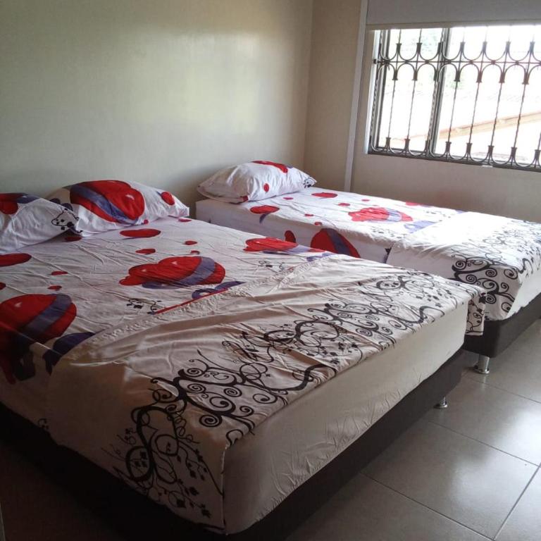 CASA DE 4 HAB Conjunto Parque el Tairona - Four-Bedroom House - 4