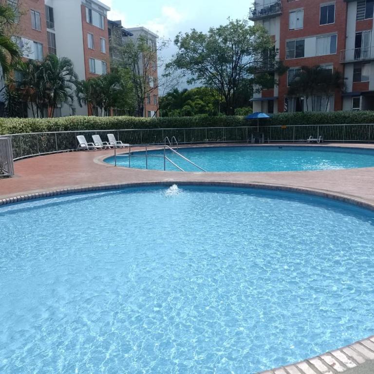 Gualanday Apartamento Valle del Lili - Apartamento de 2 dormitorios con vistas a la piscina - 8